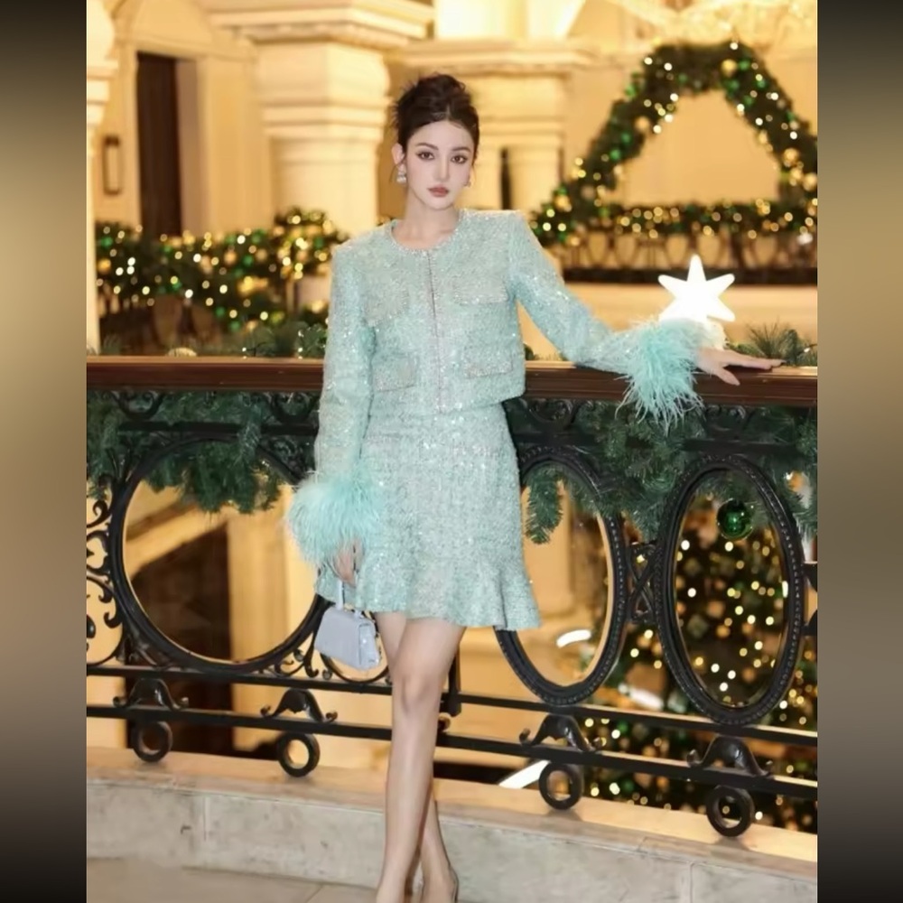 Mint Tweed like Blazer with Feather Detail - Picture 2 of 8